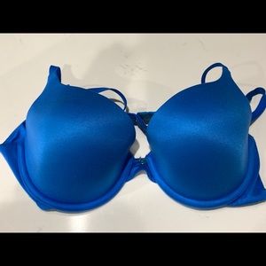 Victoria’s Secret Lined Demi 36B